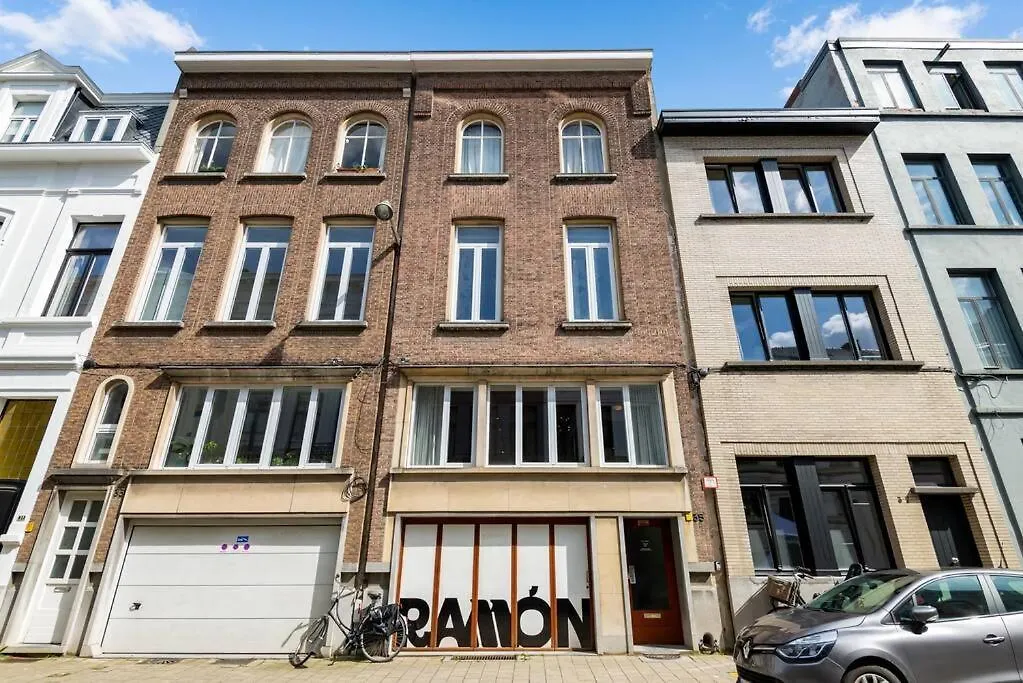 Ramon Studio Антверпен Апартаменты