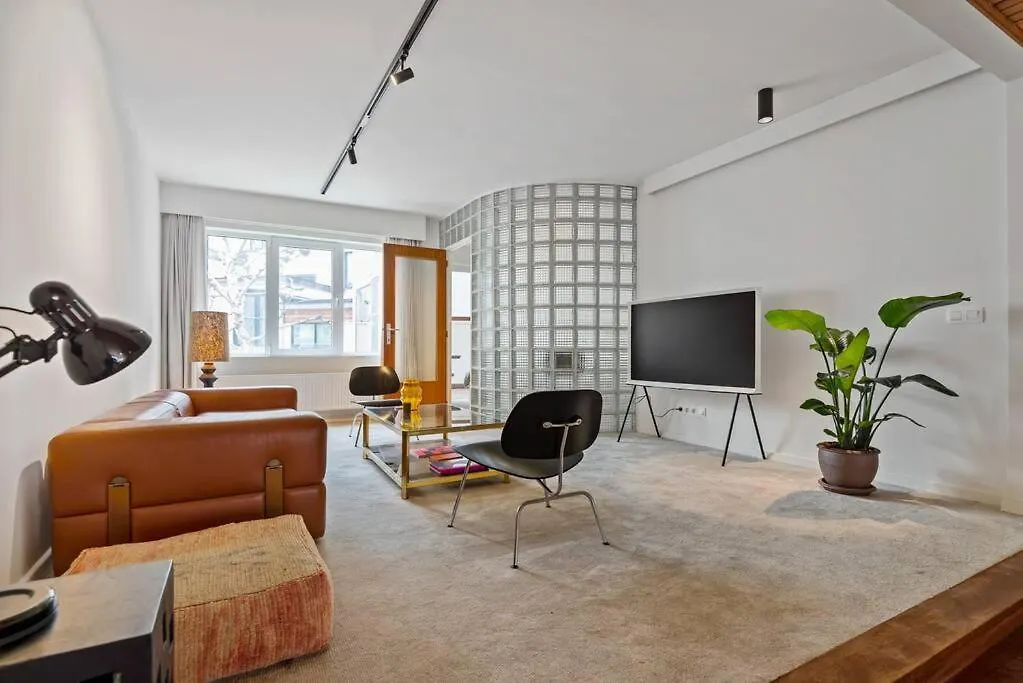 Ramon Studio Антверпен 0*,  Бельгия